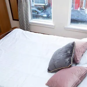 Holiday home Cheerful 2 Bedroom House In The Heart Of, Belfast